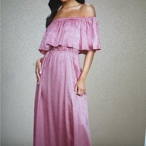 ⭐️Beautiful off shoulder dress